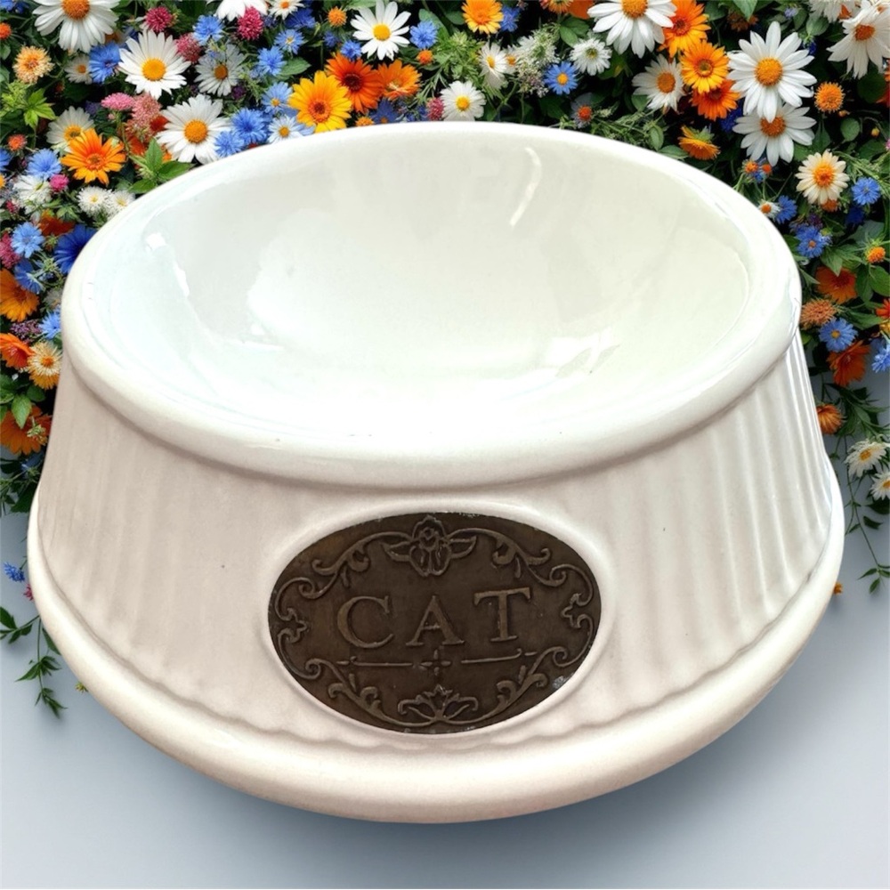 Ceramic cat food or water dish - Picture 2 of 10